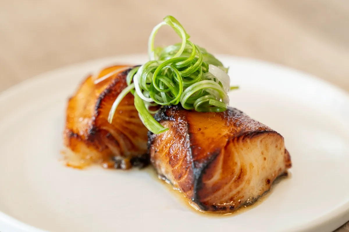 Black Cod Miso Premium, Hidangan Ikonik Fine Dining yang Mewah dan Menggoda