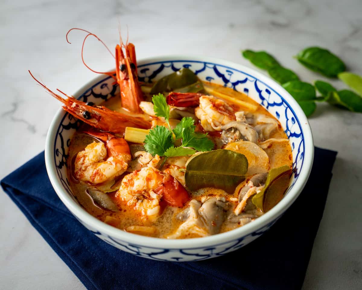 Tom Yum Goong, Sup Pedas Asam Udang Ikonik Thailand yang Menggugah Selera