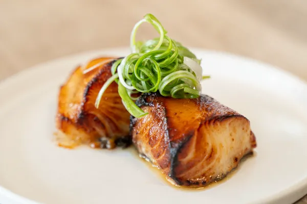 Black Cod Miso Premium, Hidangan Ikonik Fine Dining yang Mewah dan Menggoda