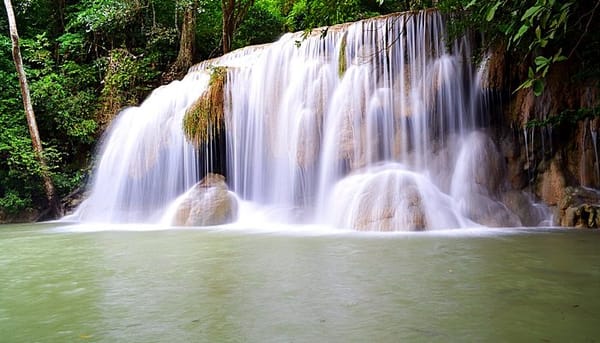 Air Terjun Erawan, Keindahan Bertingkat di Taman Nasional Thailand