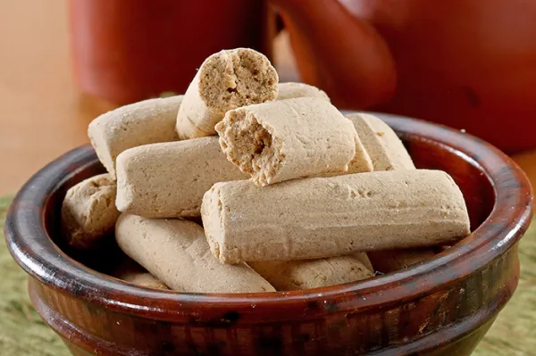 Kue Bagiak, Camilan Renyah Manis Khas Banyuwangi yang Tak Lekang oleh Waktu